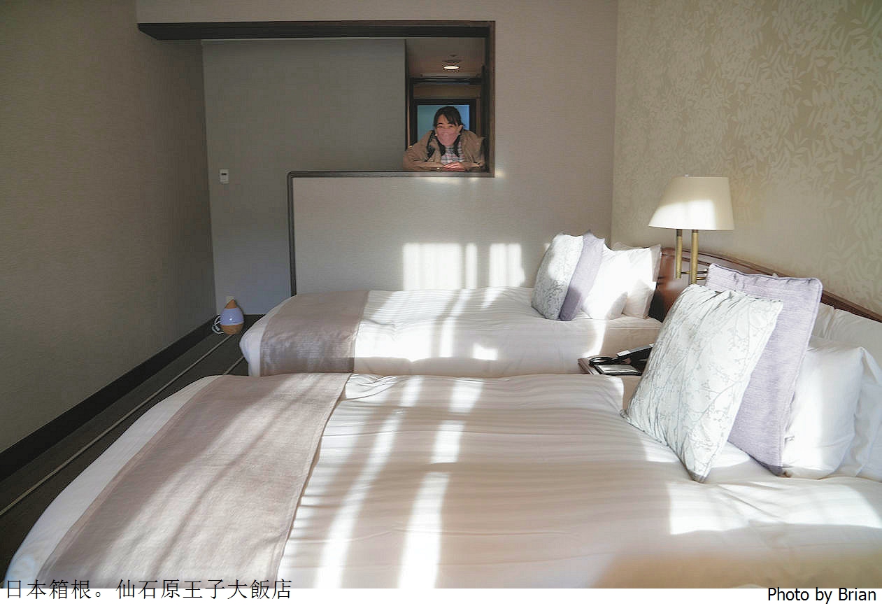 日本箱根住宿仙石原王子大飯店。一泊二食享受溫泉泡湯、高爾夫球場綠地