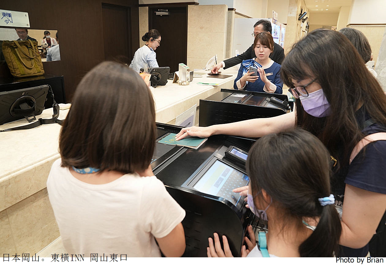 日本岡山住宿推薦東橫INN 岡山東口。步行5分鐘到車站價格平實享早餐