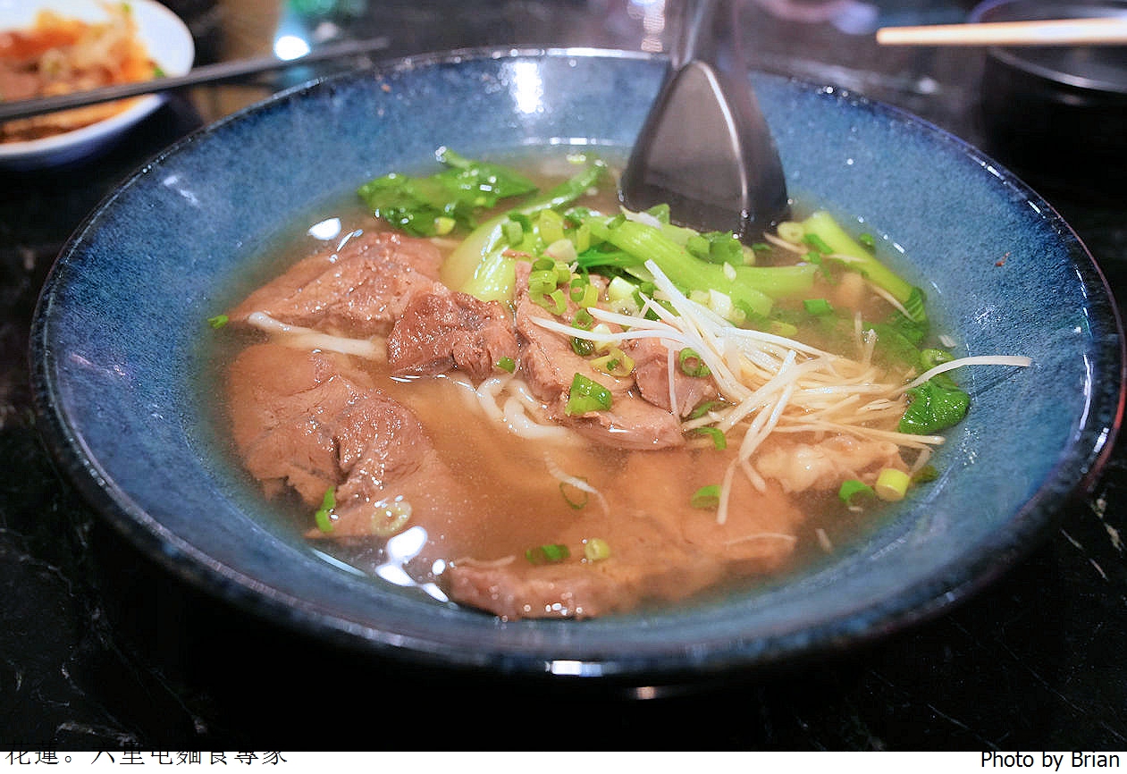 花蓮美崙六里屯麵食專家美崙旗艦店。在地 70年老字號麵店 花蓮美崙六里屯麵食專家美崙旗艦店。在地 70年老字號麵店