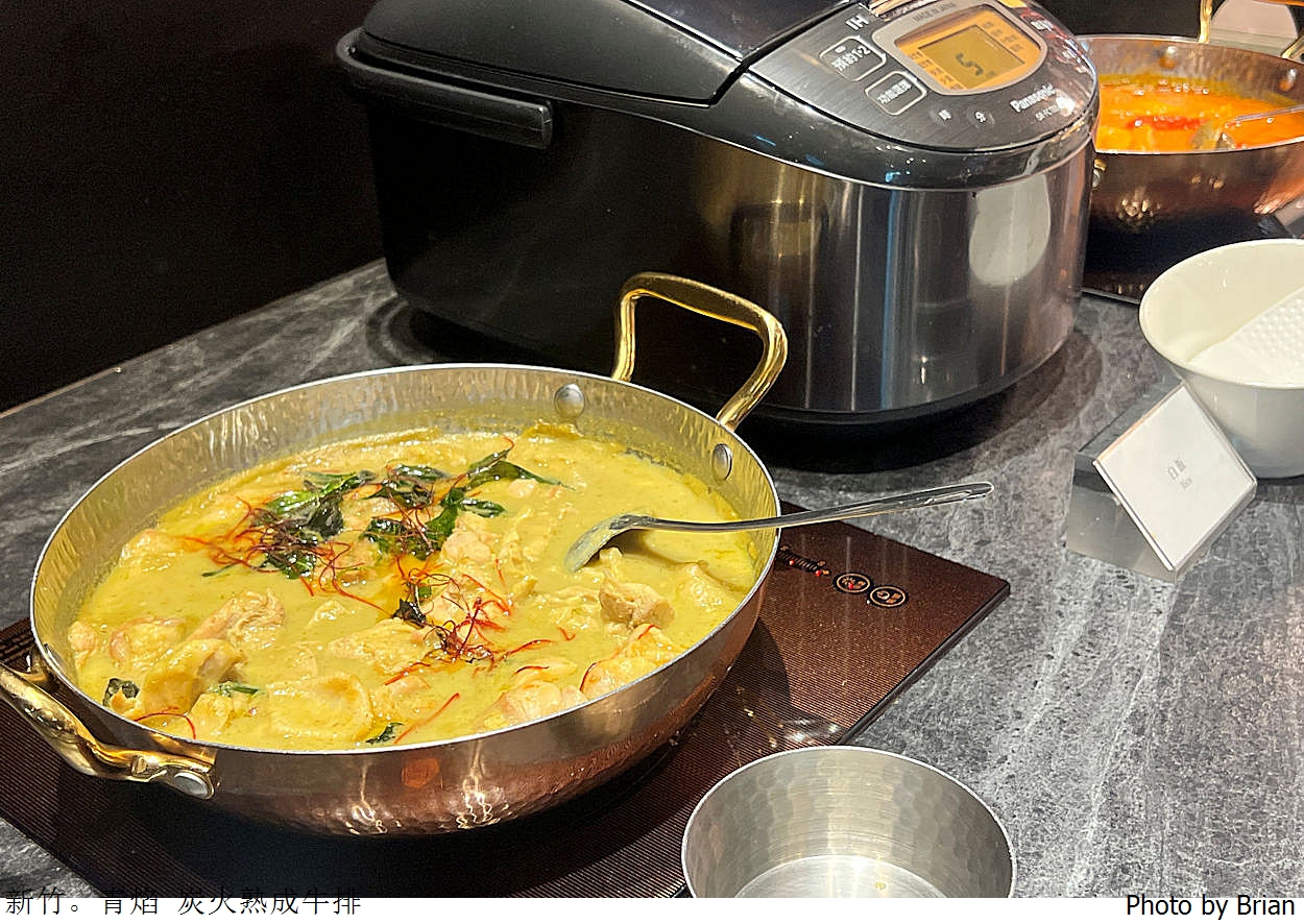 新竹美食青焰炭火熟成牛排。路易莎旗下牛排 Buffet 半自助吧吃到飽