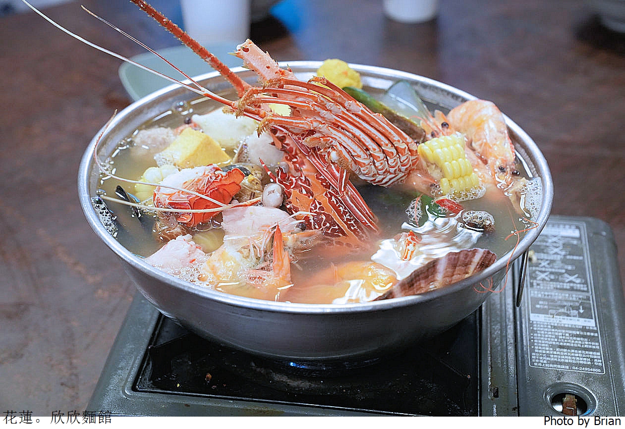 花蓮美食欣欣麵店。主打不是麵店的人氣海鮮餐廳