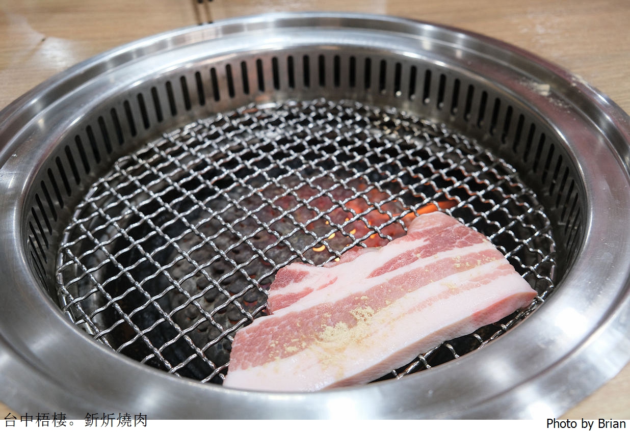 台中梧棲釿炘燒肉。台中港三井 Outlet 附近豐富自助吧吃到飽 台中梧棲釿炘燒肉。台中港三井 Outlet 附近豐富自助吧吃到飽