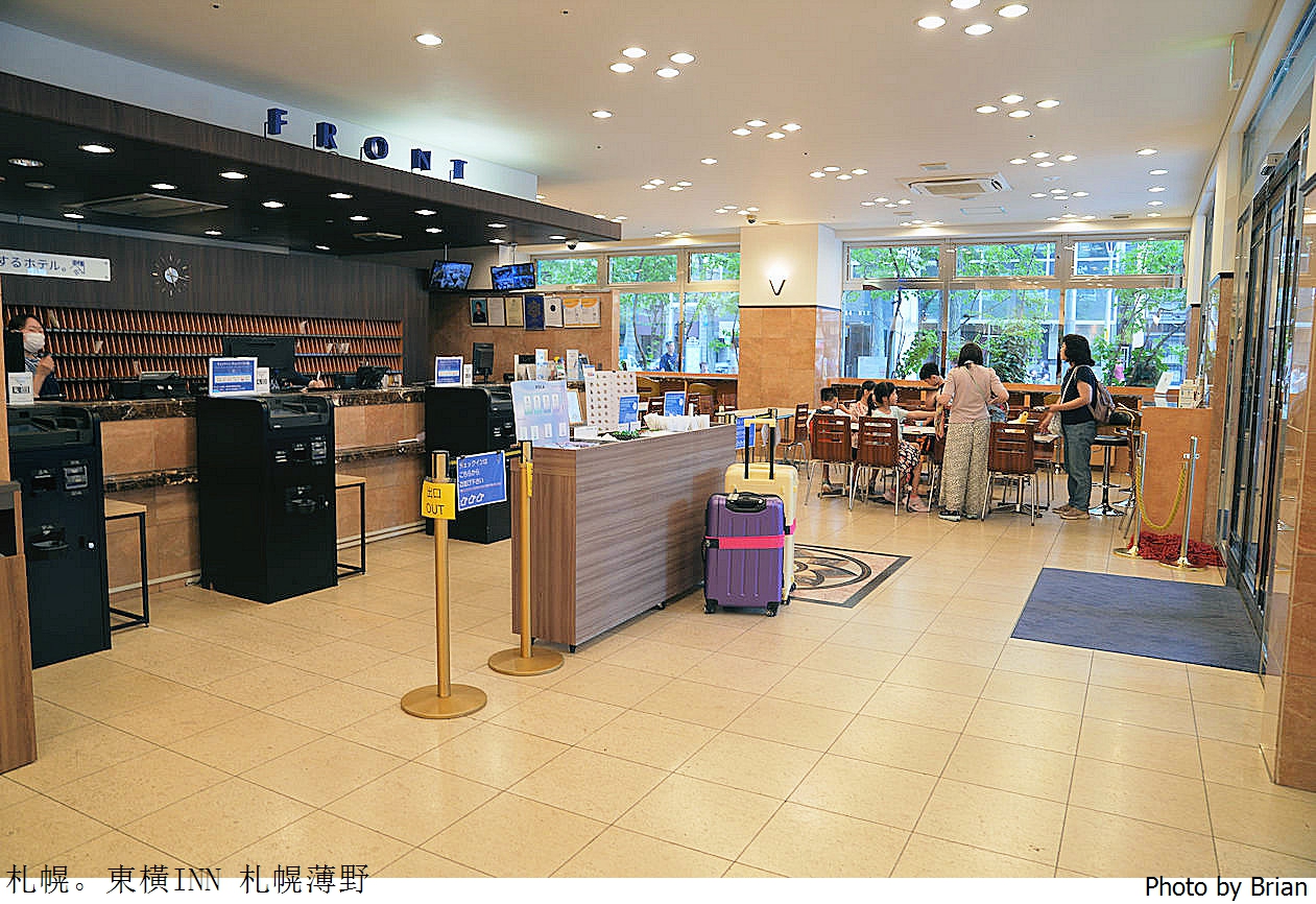 北海道札幌薄野住宿推薦。東橫 INN札幌薄野交叉路口館逛街購物超方便