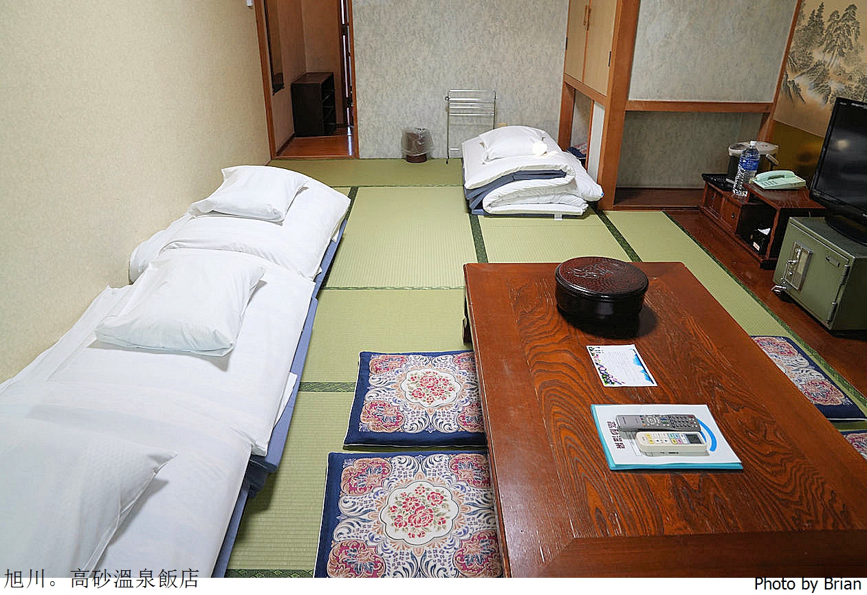 旭川住宿高砂溫泉日式旅館。大溫泉浴池兒童遊戲區