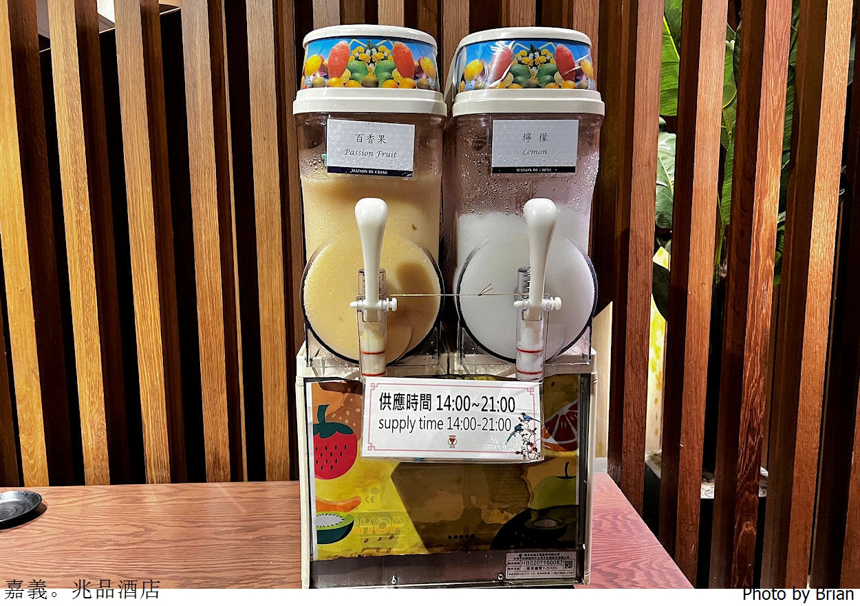 嘉義住宿推薦兆品酒店。位置方便鄰近文化路夜市檜意森活村