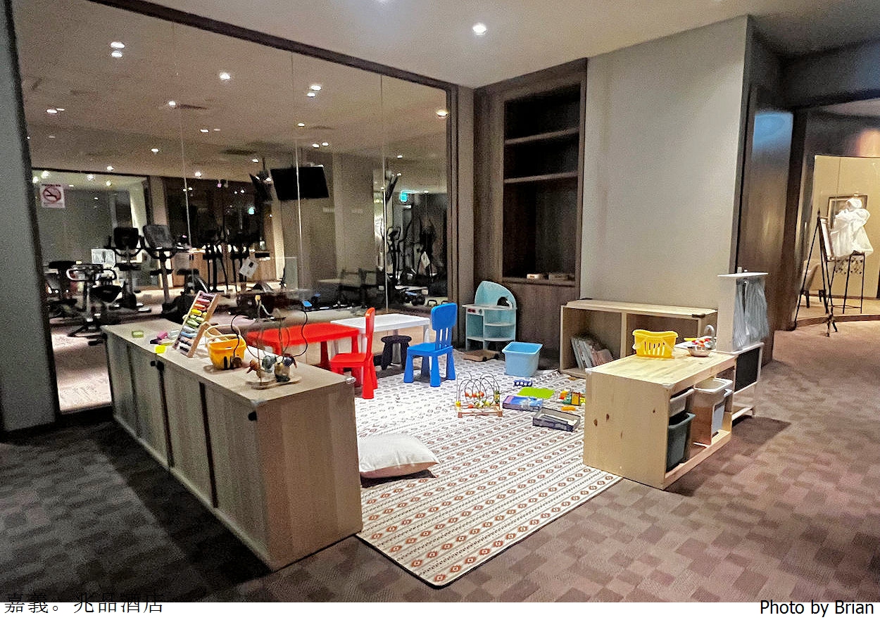 嘉義住宿推薦兆品酒店。位置方便鄰近文化路夜市檜意森活村
