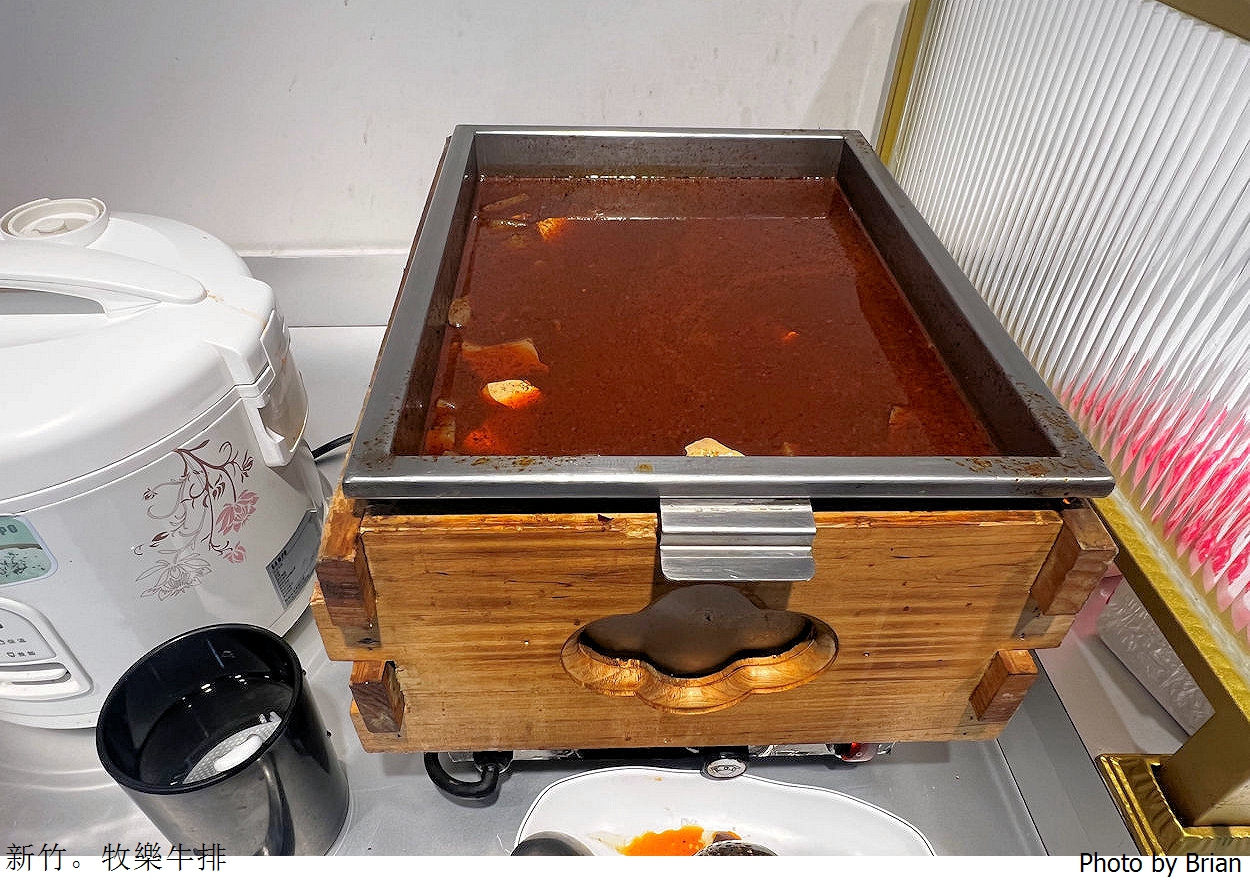新竹平價牛排牧樂牛排。巨城附近價格平實豐富自助吧牛排館
