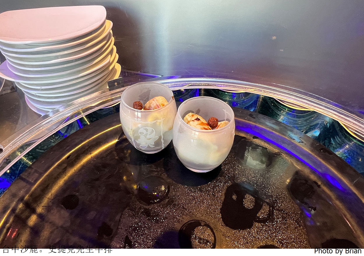 台中沙鹿美食史堤克先生牛排沙鹿店。好吃牛排搭配半自助飲料甜點吧