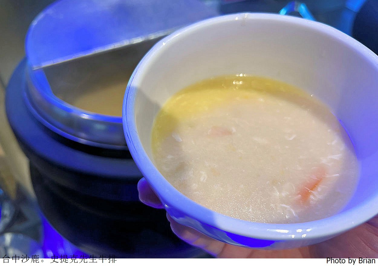 台中沙鹿美食史堤克先生牛排沙鹿店。好吃牛排搭配半自助飲料甜點吧
