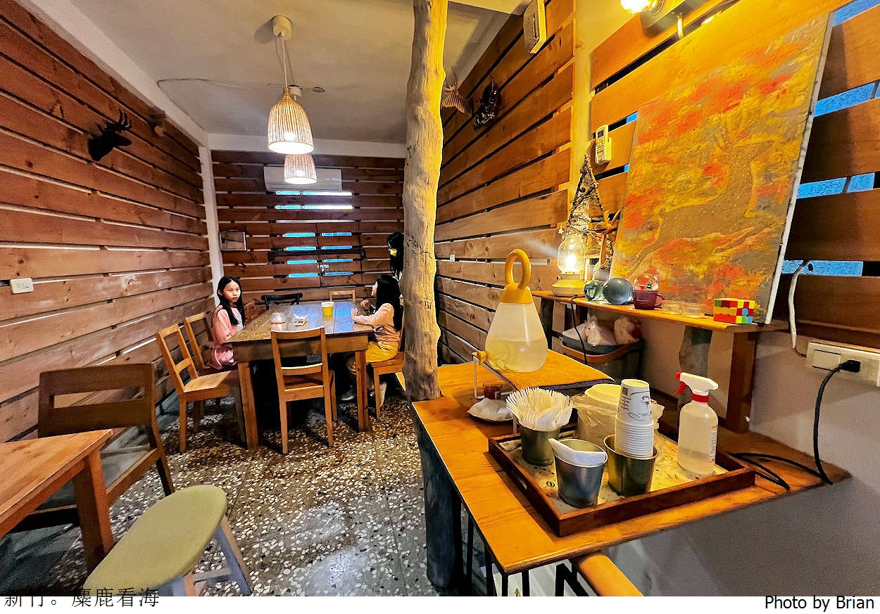 新竹南寮麋鹿看海咖啡店。假日限定南寮海邊咖啡好吃千層甜點店 新竹南寮麋鹿看海咖啡店。假日限定南寮海邊咖啡好吃千層甜點店