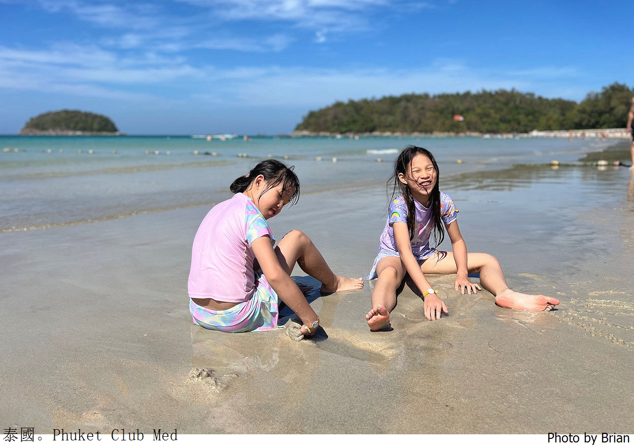 泰國普吉島 Club Med。飯店外海灘商店街分享