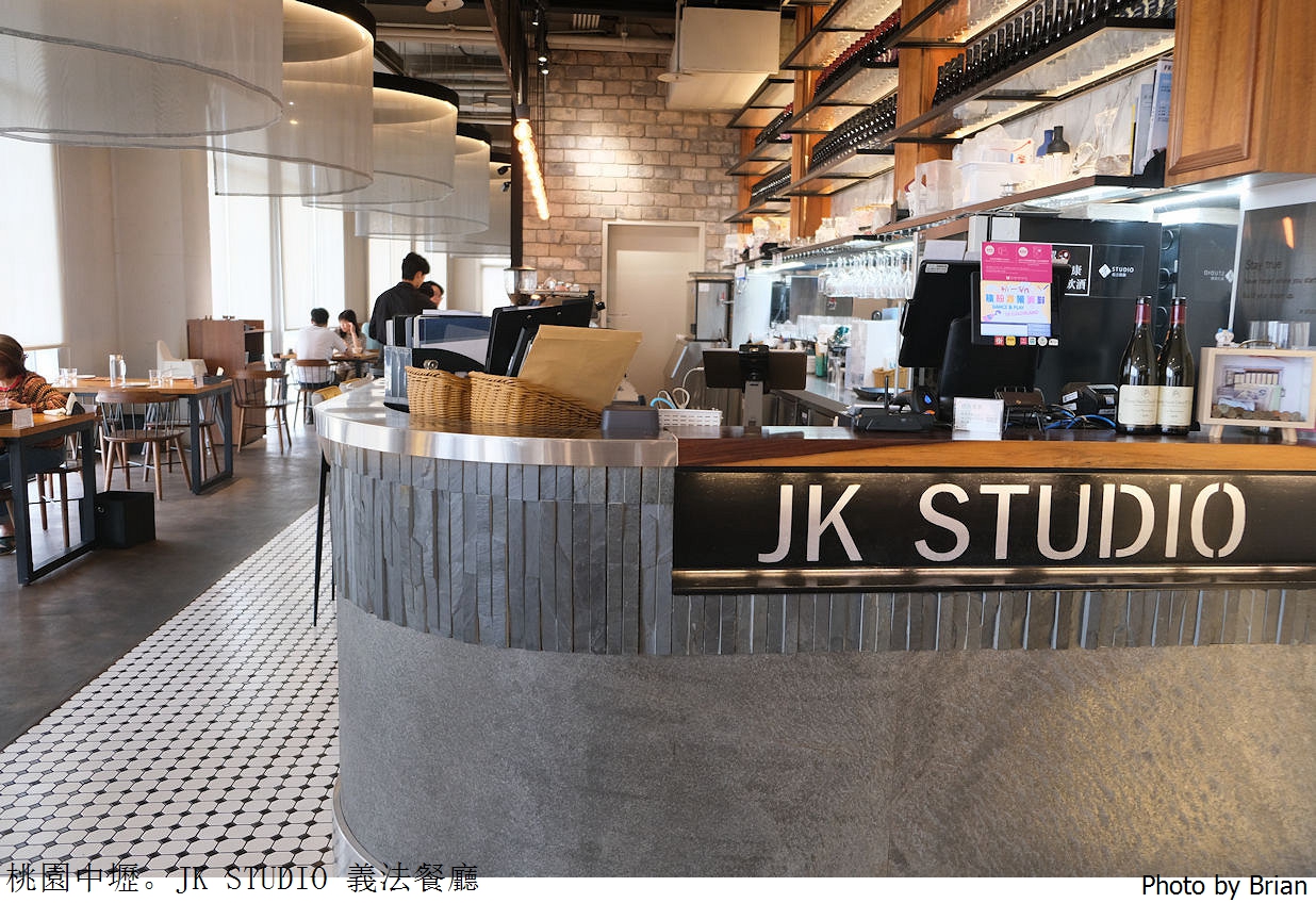 桃園華泰名品城美食 JK Studio 義法餐廳。高質感好吃義法料理 桃園華泰名品城美食 JK Studio 義法餐廳。高質感好吃義法料理