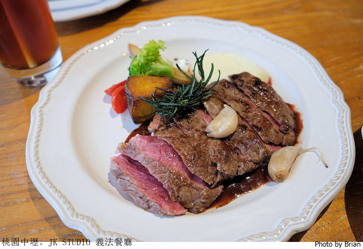 桃園華泰名品城美食 JK Studio 義法餐廳。高質感好吃義法料理 桃園華泰名品城美食 JK Studio 義法餐廳。高質感好吃義法料理