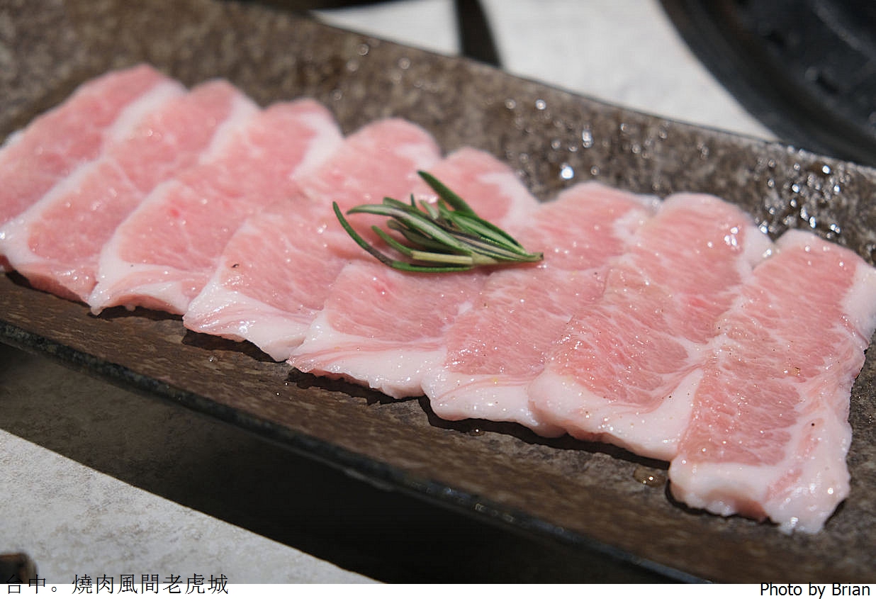 台中美食燒肉風間老虎城店。多樣燒肉品項優雅環境很享受